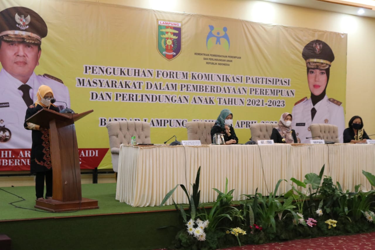 Wakil Gubernur Lampung Kukuhkan Pengurus Forum Komunikasi Partisipasi Masyarakat Masa Bakti 2021-2023