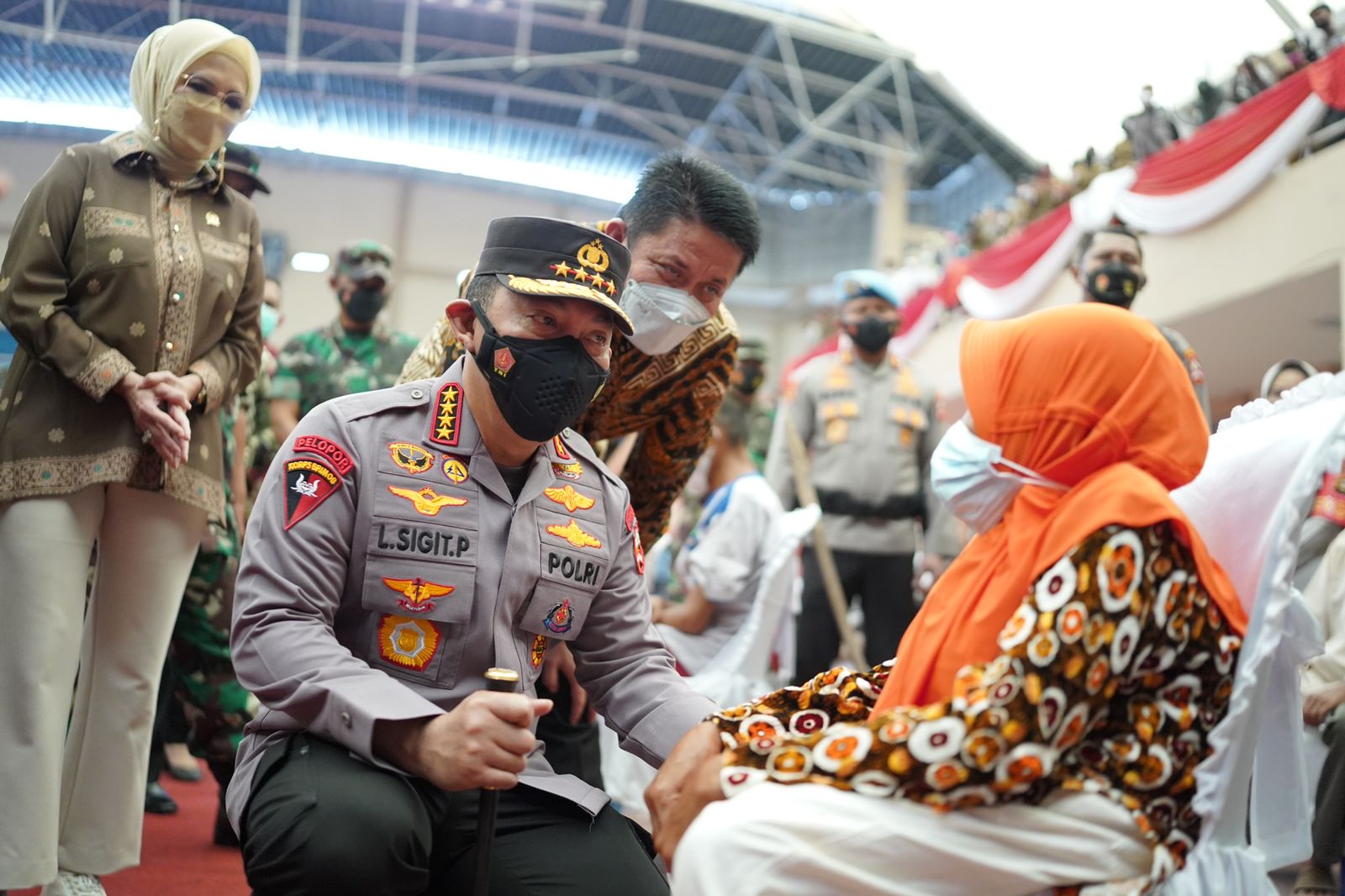 Tinjau Vaksinasi Se-Indonesia, Kapolri Dorong Percepatan Target Dosis Dua dan Booster