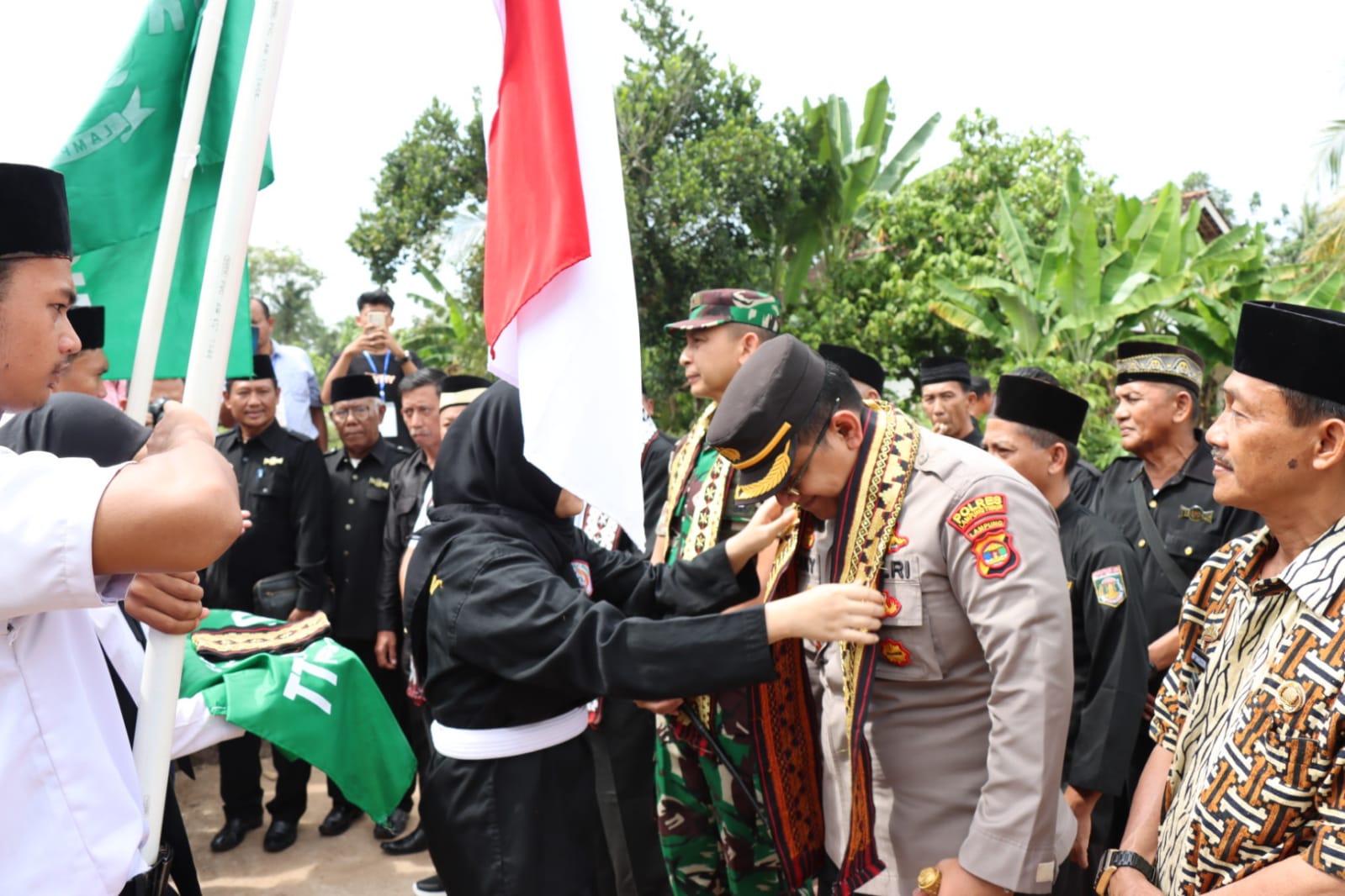 Kapolres Lampung Timur Hadiri Festival Seni Budaya Silat Kesti TTKKDH