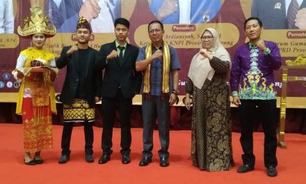 Mingrum Gumay; Mahasiswa FKIP Memiliki Tanggung Jawab Yang Sangat Besar Kepada Bangsa Indonesia