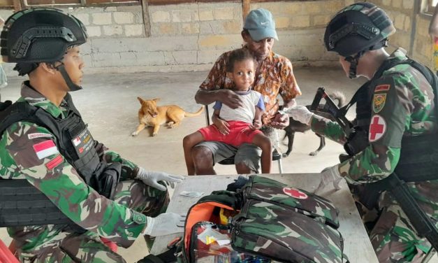 Responsif Satgas Yonif 143/TWEJ Cepat Atasi Keluhan Warga Tapal Batas RI Di Papua