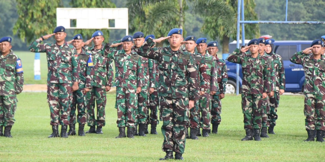 Danlanud BNY Pimpin Upacara Bendera Mingguan