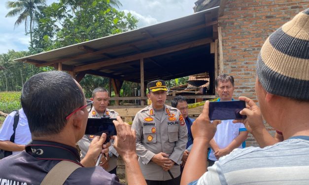 Ikut angkat keranda jenazah pejuang Kamtibmas, Kapolres akan cari pelaku curas