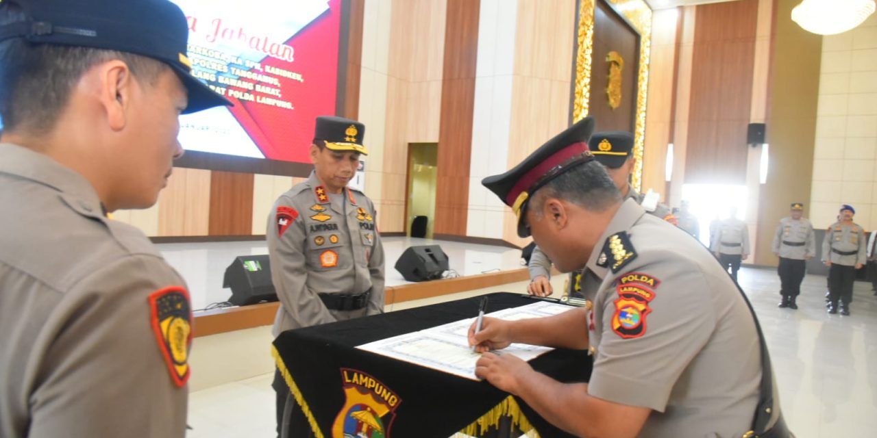 Kapolda Lampung Pimpin upacara sertijab, 5 pejabat utama dan 5 pejabat Kapolres