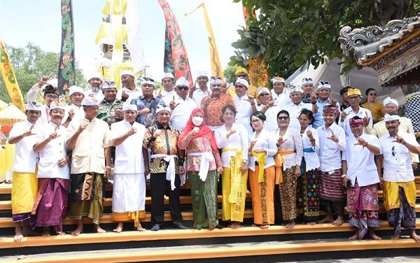 Acara Pujawali Dilaksanakan di Pura Kahyangan Jagat Kerthi Bhuana Way Lunik