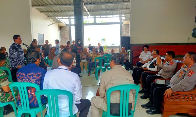 Hadiri Jumat curhat di Kedaton, Kapolda Lampung ajak masyarakat selesaikan masalah secara bersama-sama