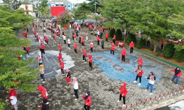 Gelorakan Hidup Sehat, Ketua YJI Lampung Selatan Senam Bersama Dengan Masyarakat