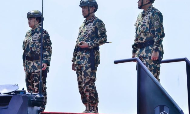 Kapolri Disematkan Jadi Warga Kehormatan Marinir, Sinergitas TNI-Polri Makin Kokoh