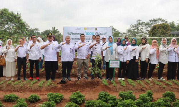 Pemprov Lampung Ikuti Penanaman 1000 Pohon Buah Secara Serentak