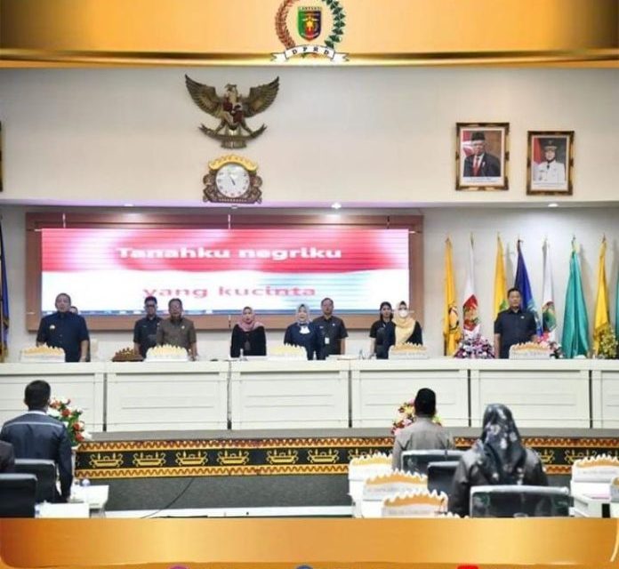 Mingrum Gumay Pimpin Rapat Paripurna DPRD Provinsi Lampung