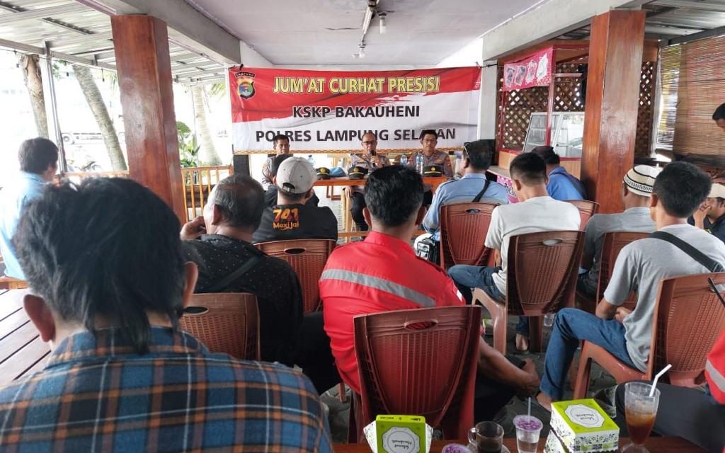 KSKP Bakauheni Cipta Kamtibmas Dengan Gelar Jum’at Curhat Di Areal Dermaga I Pelabuhan Bakauheni