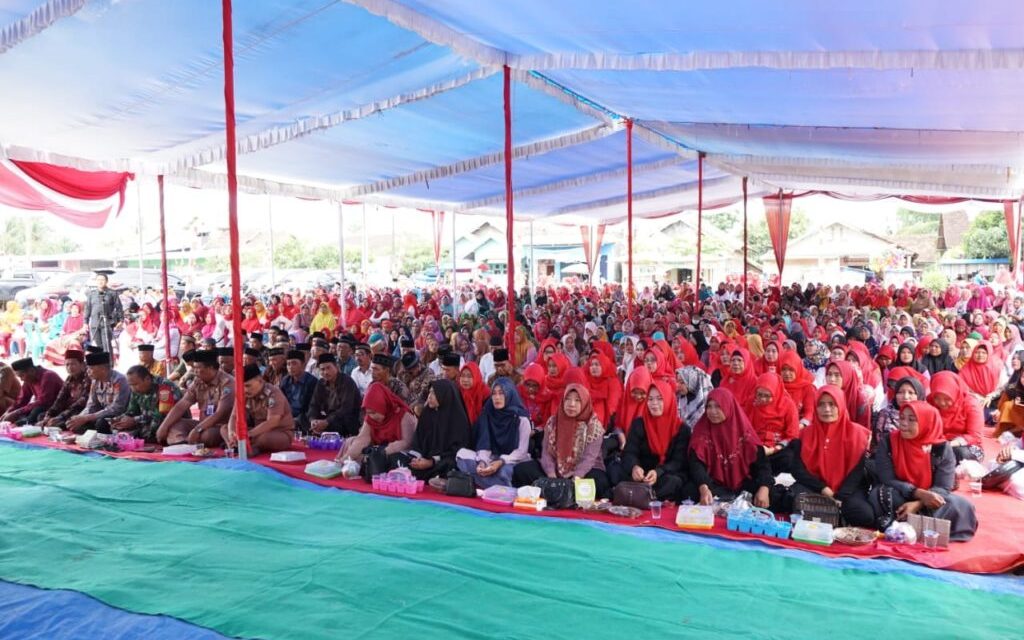 Ketua Tim Penggerak PKK Lampung Selatan Hadiri Pengajian Bulanan BMKT Palas