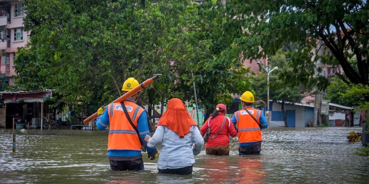 Hadapi Cuaca Ekstrem, Begini Kiat PLN Untuk Keamanan Penggunaan Listrik