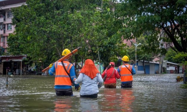 Hadapi Cuaca Ekstrem, Begini Kiat PLN Untuk Keamanan Penggunaan Listrik