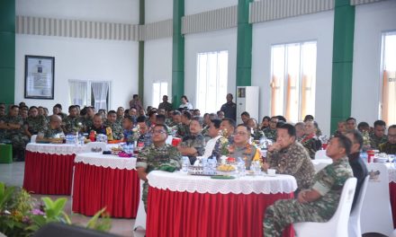 Kapolda Lampung Hadiri Lepas Sambut Komandan Korem 043/Gatam