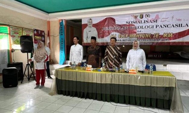 Elly Wahyuni Sosialisasi Pembinaan Ideologi Pancasila dan Wawasan Kebangsaan