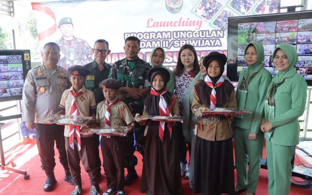 Sekretaris Daerah Provinsi Lampung Hadiri Launching Program Unggulan Kodam II Sriwijaya ‘Dapur Masuk Sekolah’ Tahun 2023