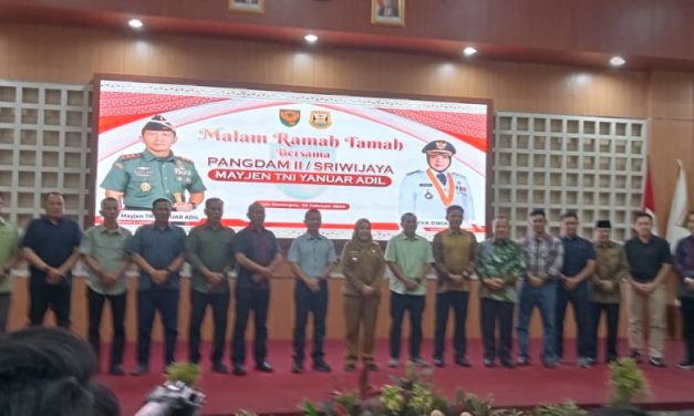 Pemkot Bandarlampung Dan Pangdam ll/Sriwijaya Lakukan Gelar Malam Ramah Tamah Bersama Di Gedung Semergou