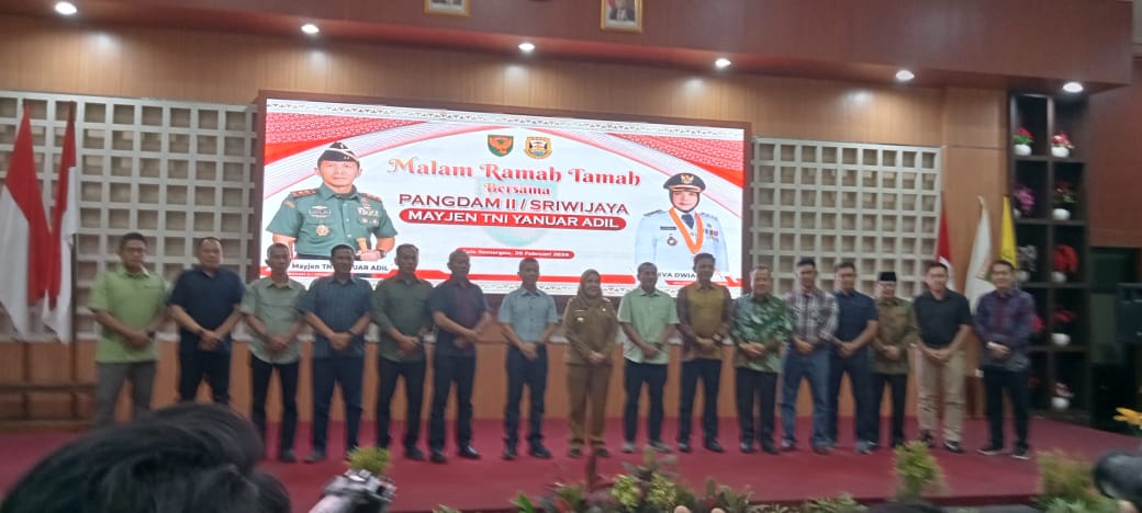 Pemkot Bandarlampung Dan Pangdam ll/Sriwijaya Lakukan Gelar Malam Ramah Tamah Bersama Di Gedung Semergou